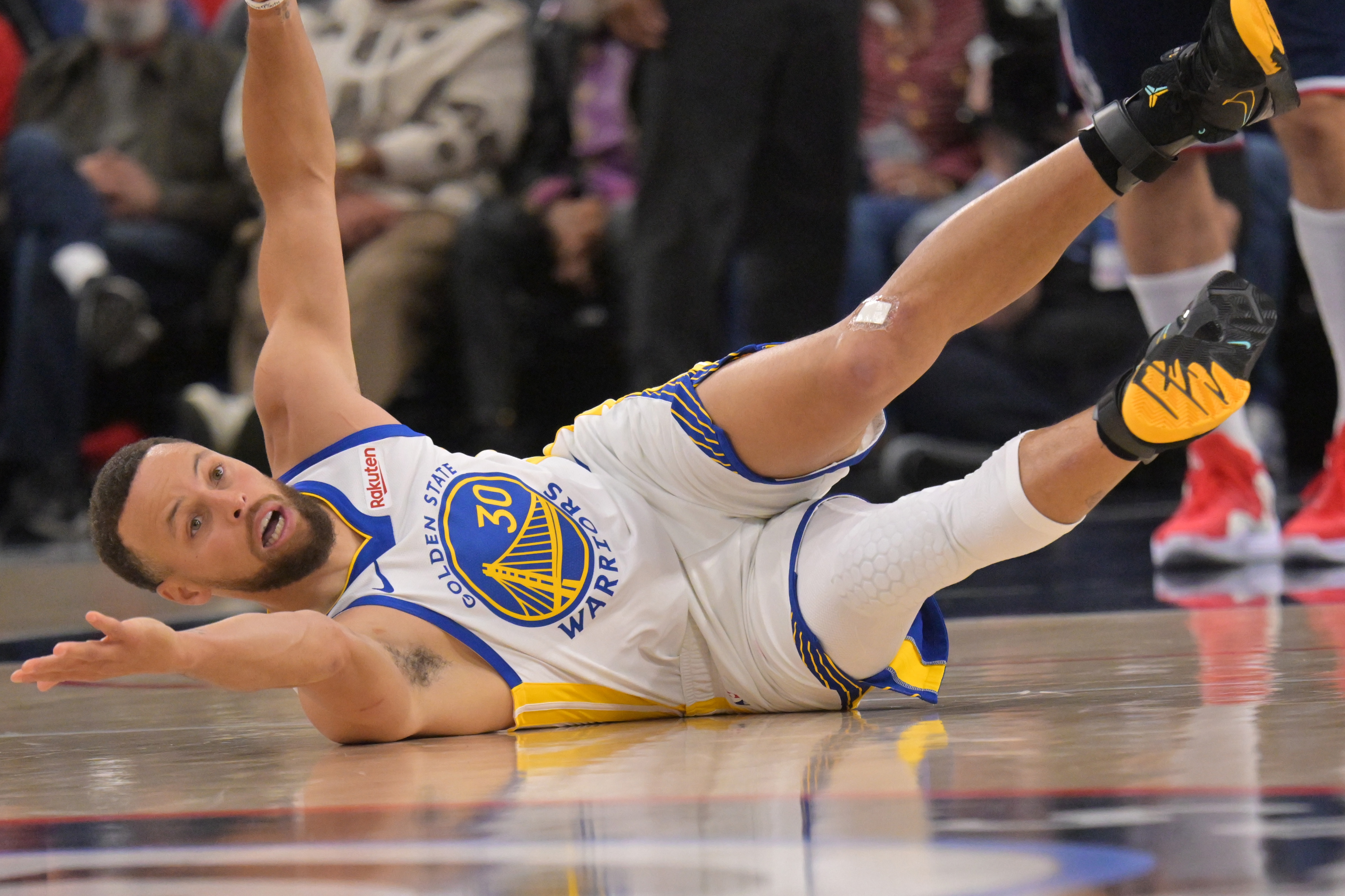 路威：若科尔下课后追梦也离队 勇士围绕库里补强有希望继续争冠